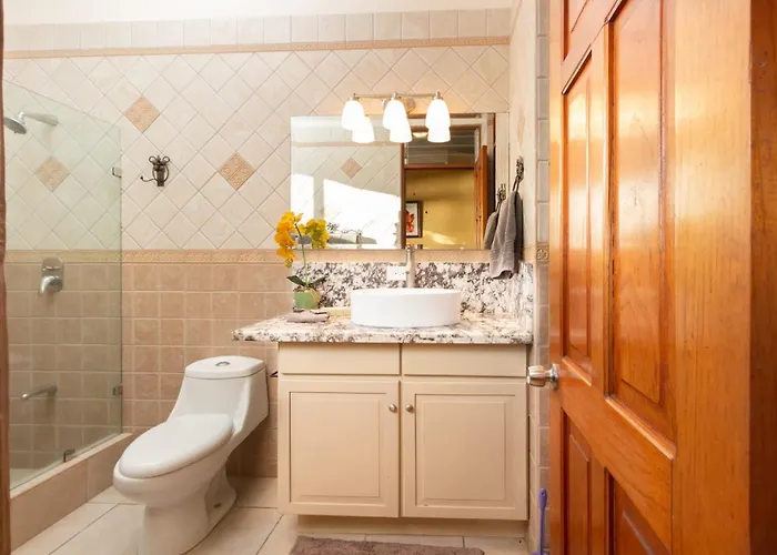 Сasa de vacaciones Oceanview With Wrap-around Terrace, Private Pool, Hot Tub, And *