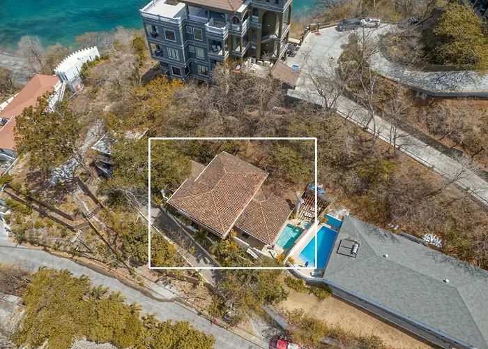 Oceanview With Wrap-around Terrace, Private Pool, Hot Tub, And Сasa de vacaciones
